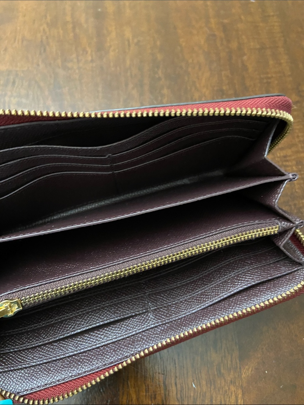 Coach Saffiano Leather Zip Wallet in Burgundy with Gold Logo - Picture 3 of 4